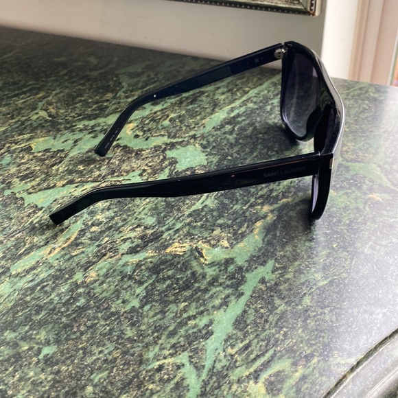 Saint Laurent black sunglasses. Style: SL1. - Picture 5 of 7